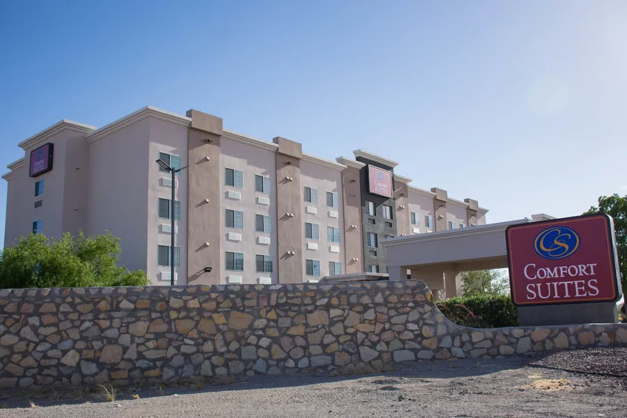 Comfort Suites El Paso Airport hotel detail image 6