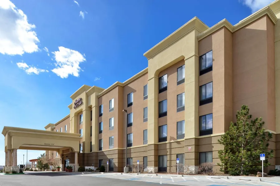 Hampton Inn & Suites Albuquerque-Coors Road hotel detail image 2