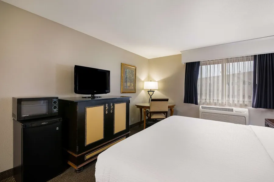 Revel Hotel Minot, SureStay Collection by Best Western hotel detail image 6