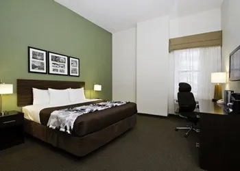 Sleep Inn & Suites Downtown Inner Harbor hotel thumbnail 4