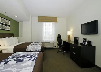 Sleep Inn & Suites Downtown Inner Harbor hotel thumbnail 5