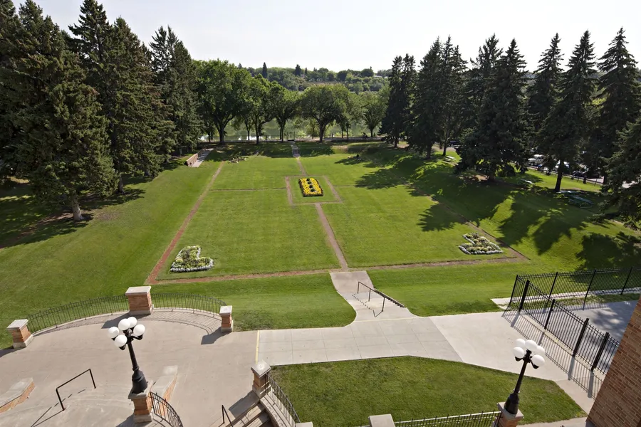 Delta Hotels by Marriott Bessborough hotel detail image 6