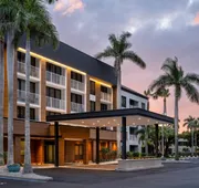 Courtyard by Marriott - Naples hotel detail image 3