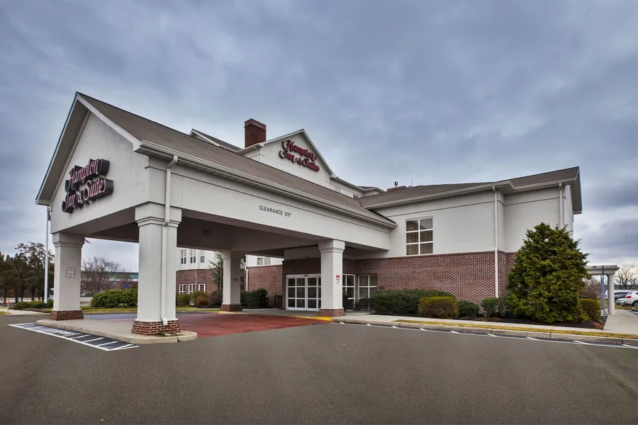 Hampton Inn & Suites Providence/Warwick-Airport hotel detail image 2
