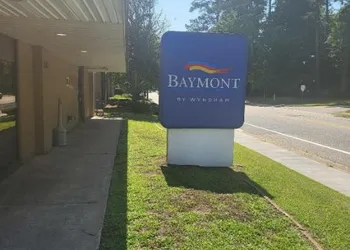 Baymont by Wyndham Williamsburg hotel thumbnail 5