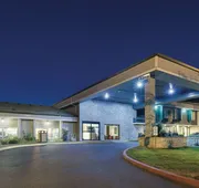 La Quinta Inn & Suites by Wyndham Portland NW hotel detail image 3