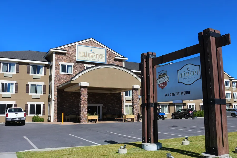 Yellowstone Park Hotel hotel detail image 6