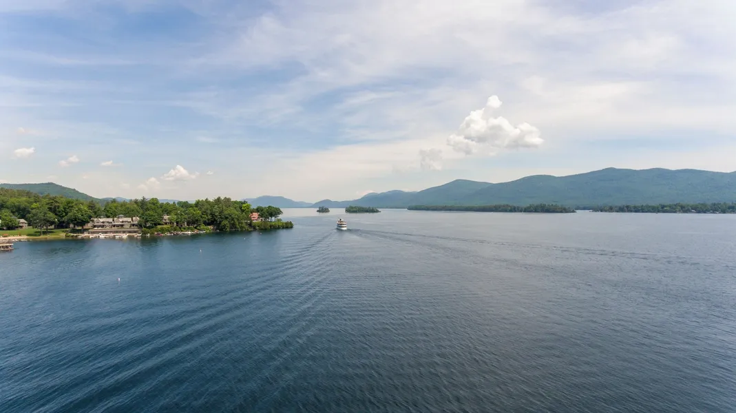Depe Dene Lakeside Resort hotel detail image 6