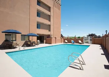 Hawthorn Suites by Wyndham Albuquerque hotel thumbnail 8