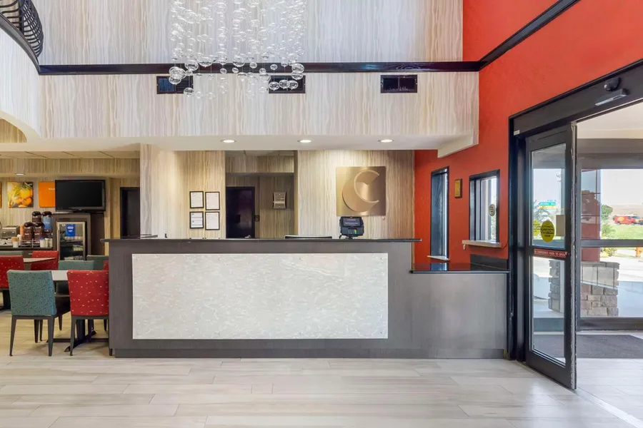 Comfort Suites Fairgrounds West hotel detail image 6