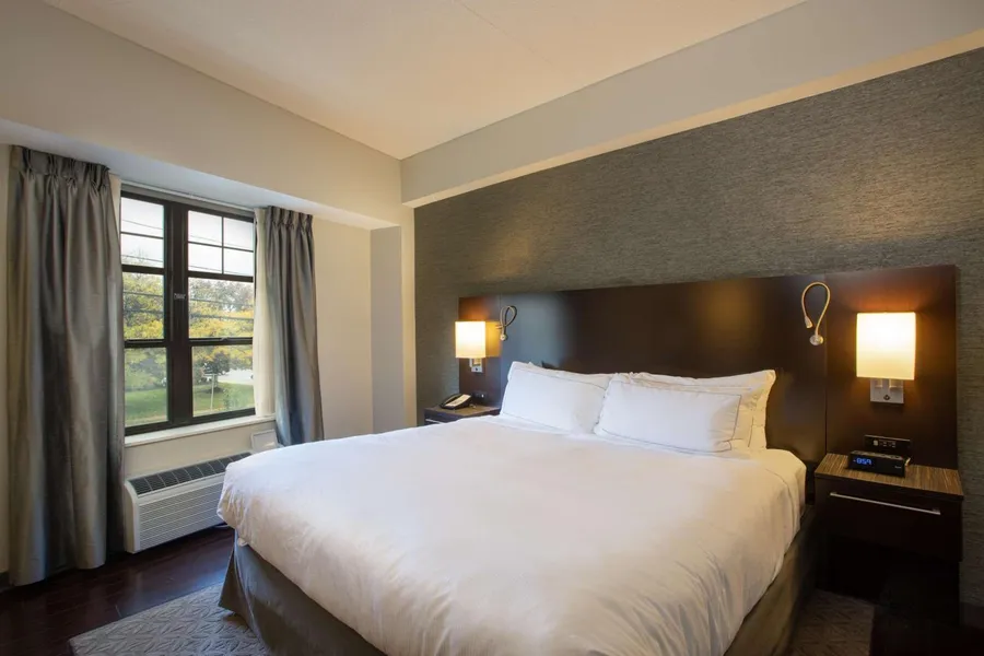 The Mosey Buffalo Williamsville, Tapestry Collection by Hilton hotel detail image 2