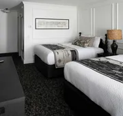 Cow Hollow Inn & Suites hotel detail image 7