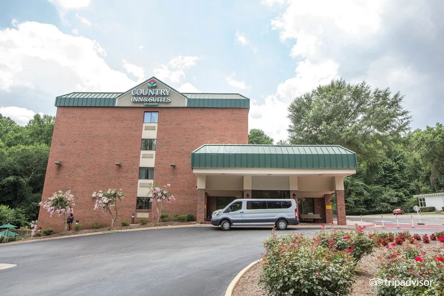 Country Inn & Suites by Radisson, Williamsburg East (Busch Gardens), VA hotel detail image 2
