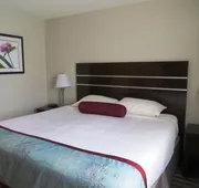Super 8 by Wyndham Saskatoon Near Downtown hotel detail image 7