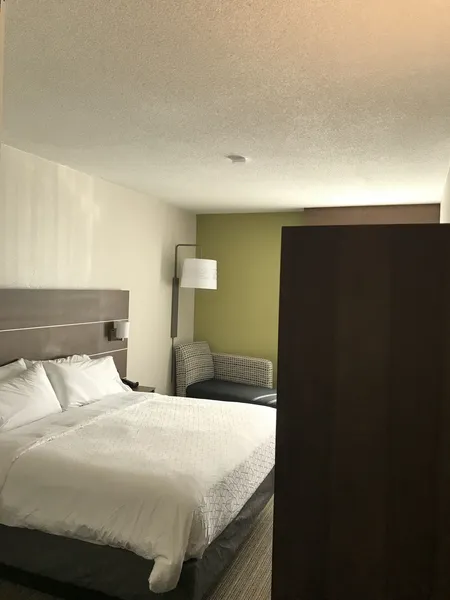 Holiday Inn Express Memphis Medical Center Midtown by IHG hotel detail image 6