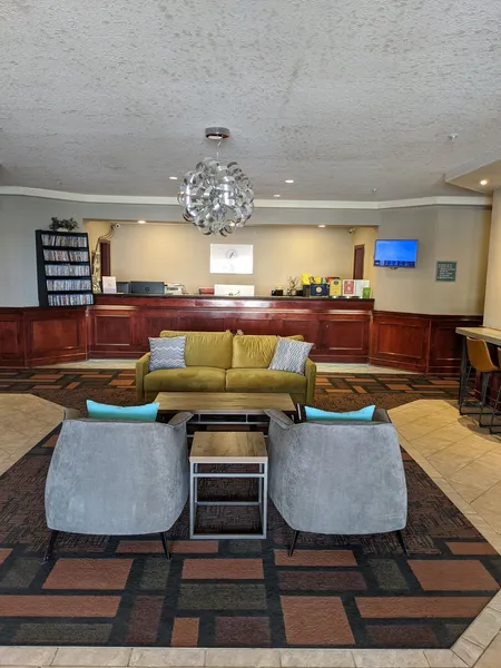 Foxwood Inn & Suites hotel detail image 2