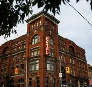 Gladstone Hotel & Suites hotel detail image 4