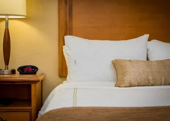 SFO El Rancho Inn SureStay Collection by Best Western hotel thumbnail 3