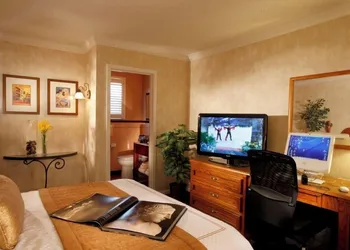 SFO El Rancho Inn SureStay Collection by Best Western hotel thumbnail 7
