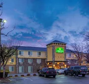 La Quinta Inn & Suites by Wyndham Boise Airport hotel detail image 3