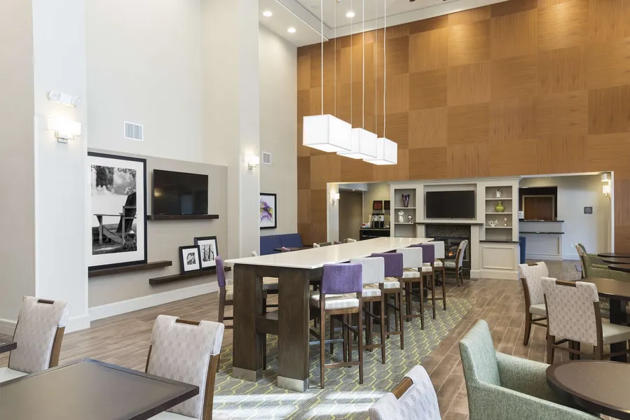 Hampton Inn & Suites Hartford-Manchester hotel detail image 2