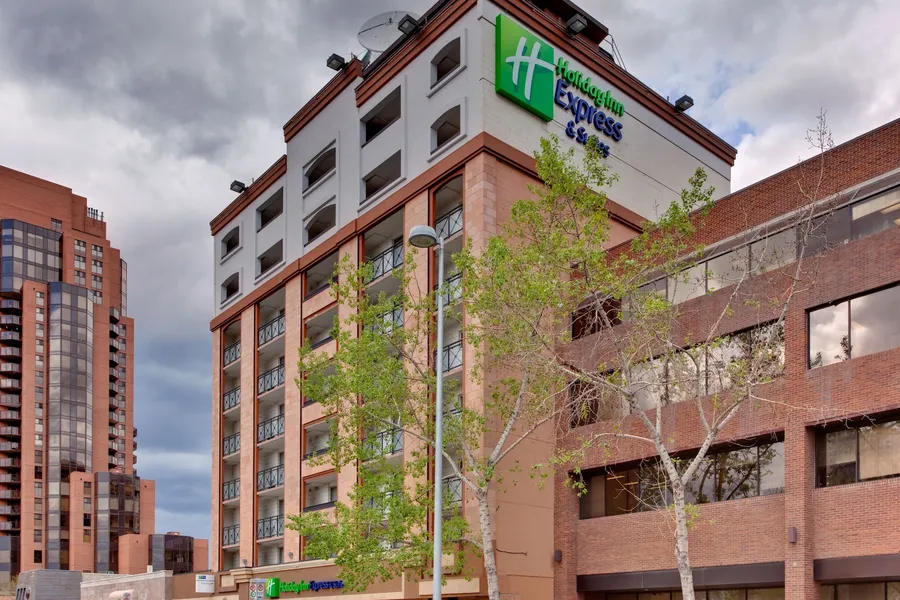Holiday Inn Express Hotel & Suites Calgary by IHG hotel detail image 2