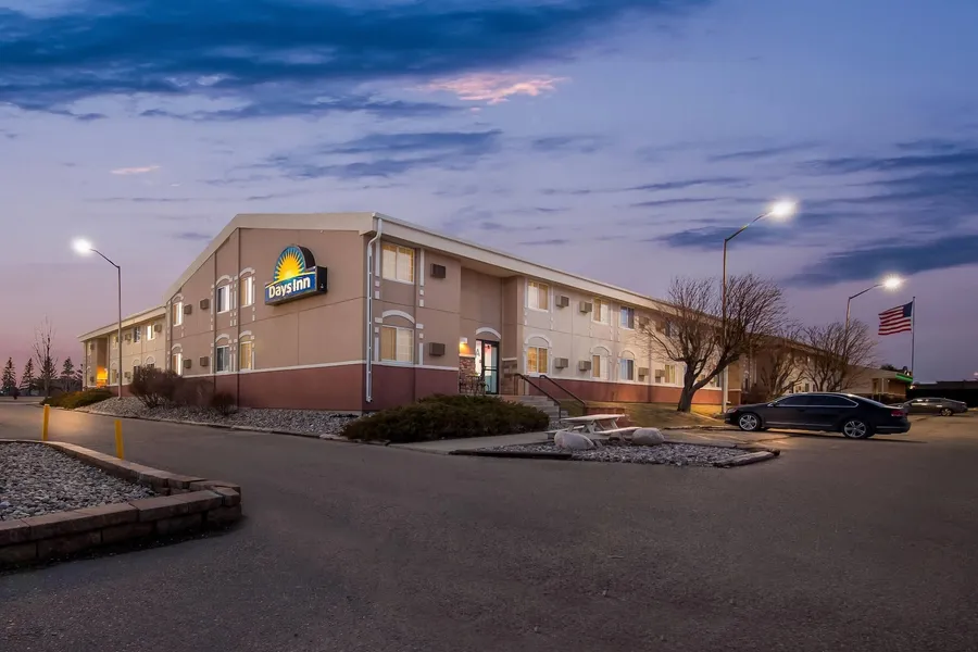 Days Inn by Wyndham Minot hotel detail image 2