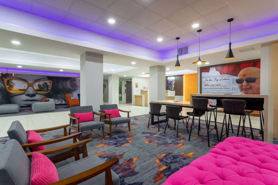 La Quinta Inn & Suites by Wyndham Augusta/Fort Eisenhower hotel detail image 6