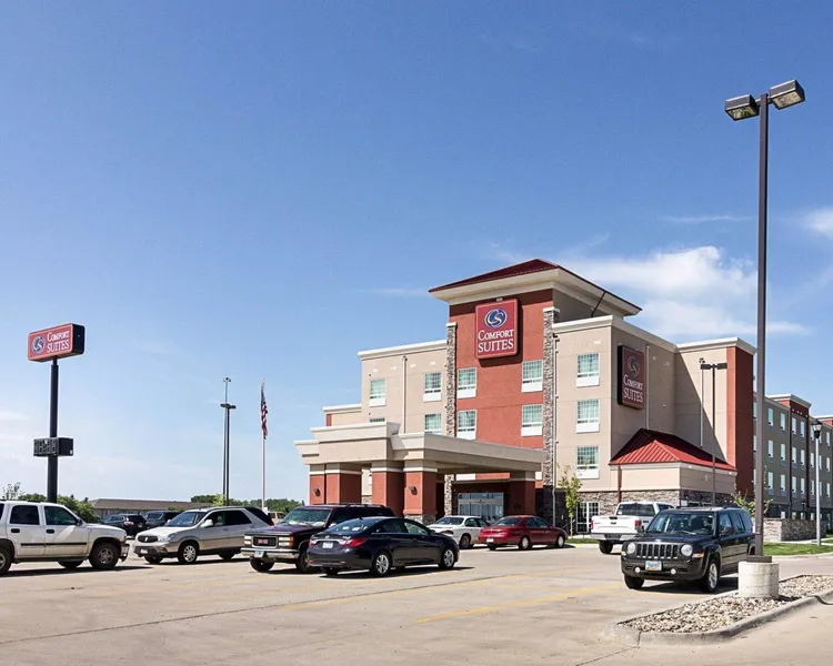 Comfort Suites Minot South hotel detail image 2