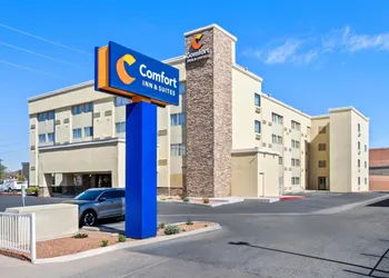 Comfort Inn and Suites Albuquerque Downtown hotel thumbnail 2