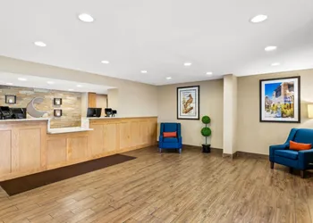 Comfort Inn and Suites Albuquerque Downtown hotel thumbnail 8