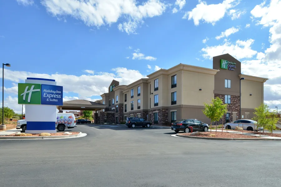 Holiday Inn Express & Suites Page - Lake Powell Area by IHG hotel detail image 2