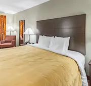Quality Inn Goodlettsville hotel detail image 7