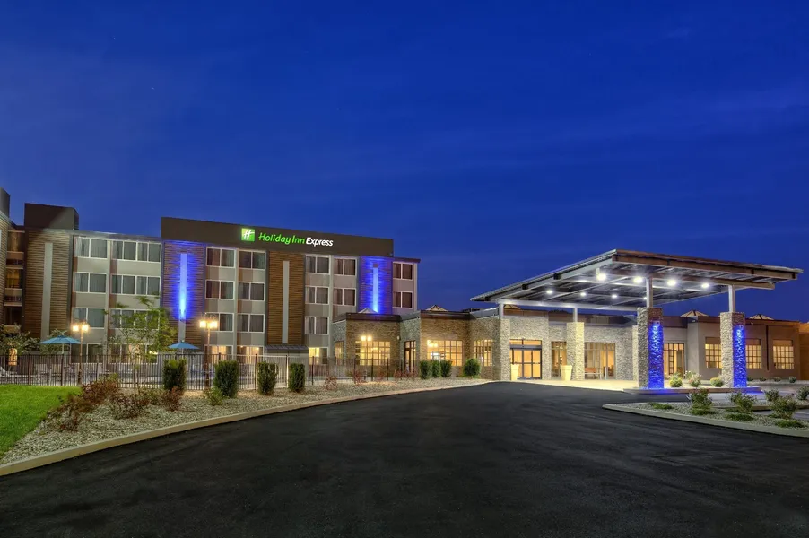 Holiday Inn Express Louisville Airport Expo Center by IHG hotel detail image 2