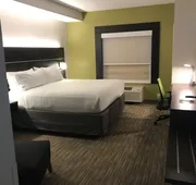 Holiday Inn Express Hotel & Suites Charlotte Arrowood by IHG hotel detail image 5