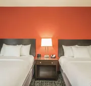 La Quinta Inn & Suites by Wyndham Smyrna TN - Nashville hotel detail image 5