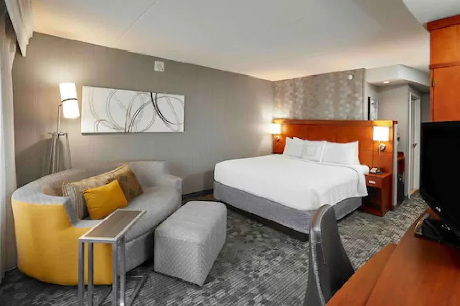 Courtyard by Marriott Toronto Brampton hotel detail image 6