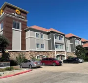 La Quinta Inn & Suites by Wyndham Houston Energy Corridor hotel detail image 5