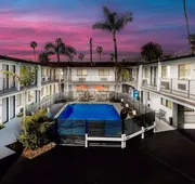 Sunset West Hotel, SureStay Collection by Best Western hotel detail image 3