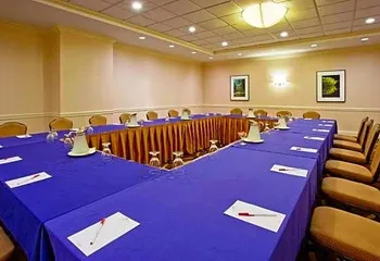 Crowne Plaza Old Town Alexandria hotel thumbnail 2