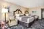 Crowne Plaza Old Town Alexandria hotel thumbnail 2