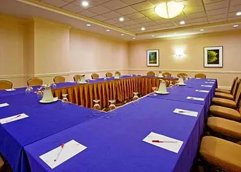 Crowne Plaza Old Town Alexandria hotel thumbnail 8