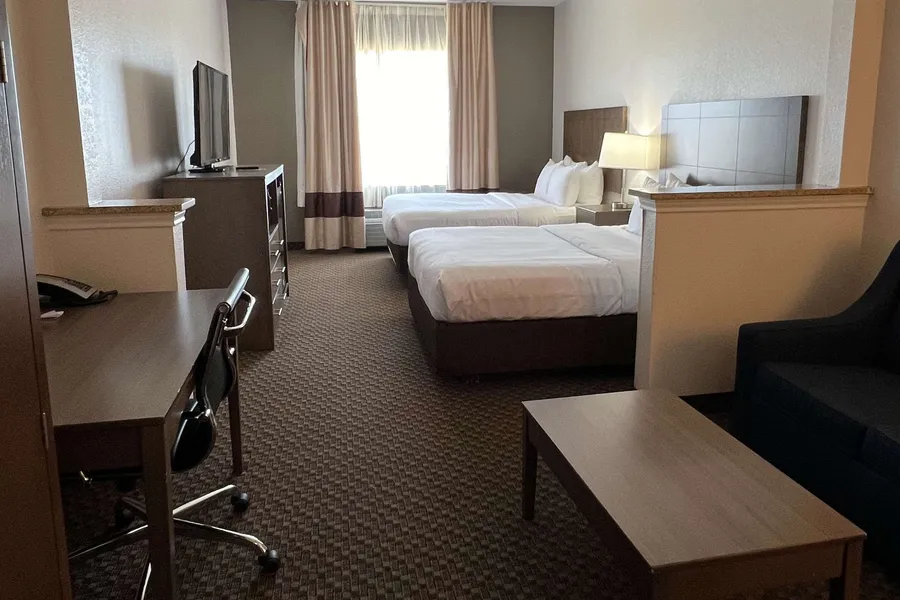 Comfort Suites Texarkana Texas hotel detail image 6