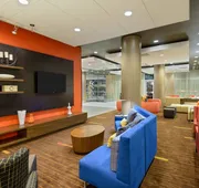 Courtyard Buffalo Downtown / Canalside hotel detail image 7