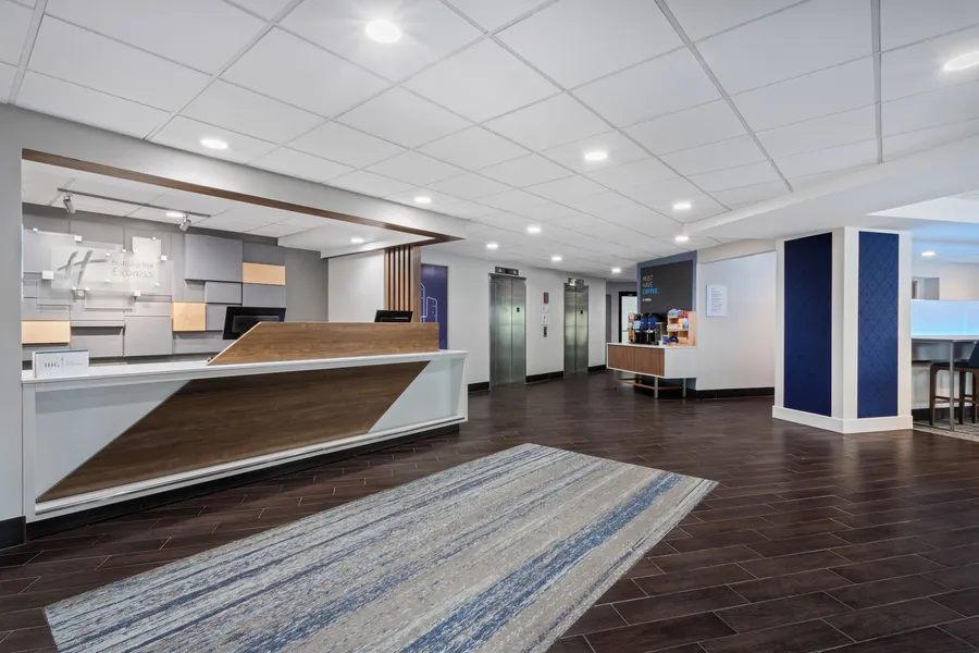 Holiday Inn Express & Suites Cincinnati Riverfront by IHG hotel detail image 6