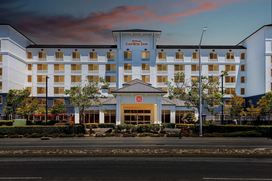 Hilton Garden Inn San Mateo hotel detail image 2