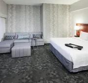 Courtyard by Marriott Alexandria Old Town/Southwest hotel detail image 7