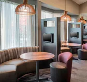 Courtyard by Marriott Newark Liberty International Airport hotel detail image 3