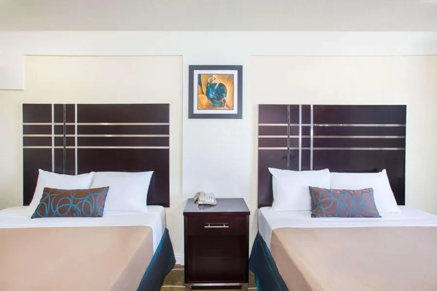 Travelodge By Wyndham Fresno Yosemite Area hotel detail image 6