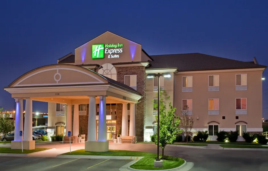 Holiday Inn Express & Suites Wichita Airport by IHG hotel detail image 2